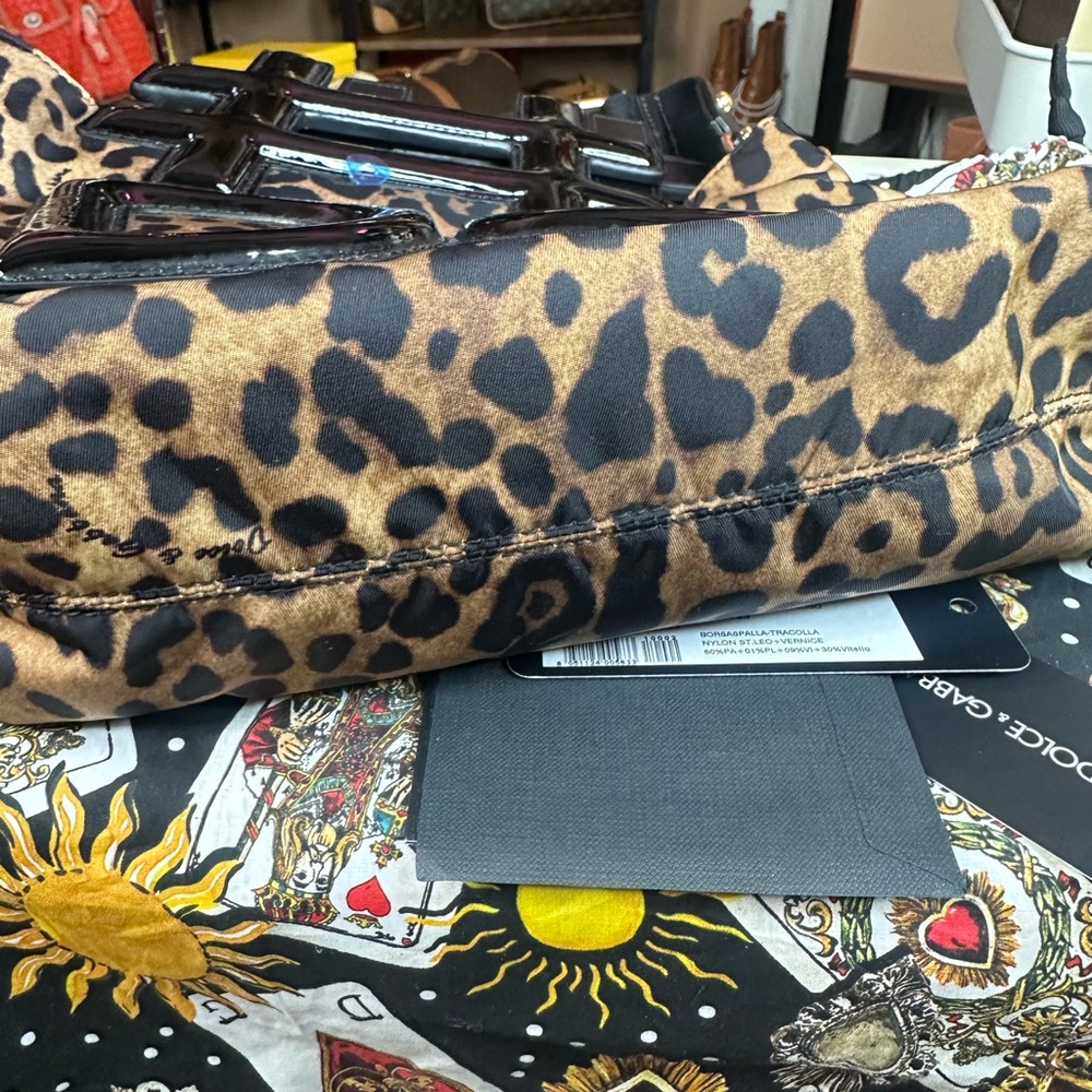 DOLCE and GABBANA Leopard Print insta Shoulder Bag - Picture 10 of 13